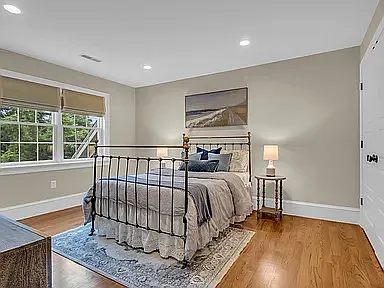 8 Holton Rd — Photo 27