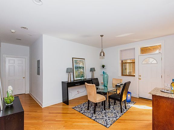 3rd image of 5325 S Harper Ave Unit 2