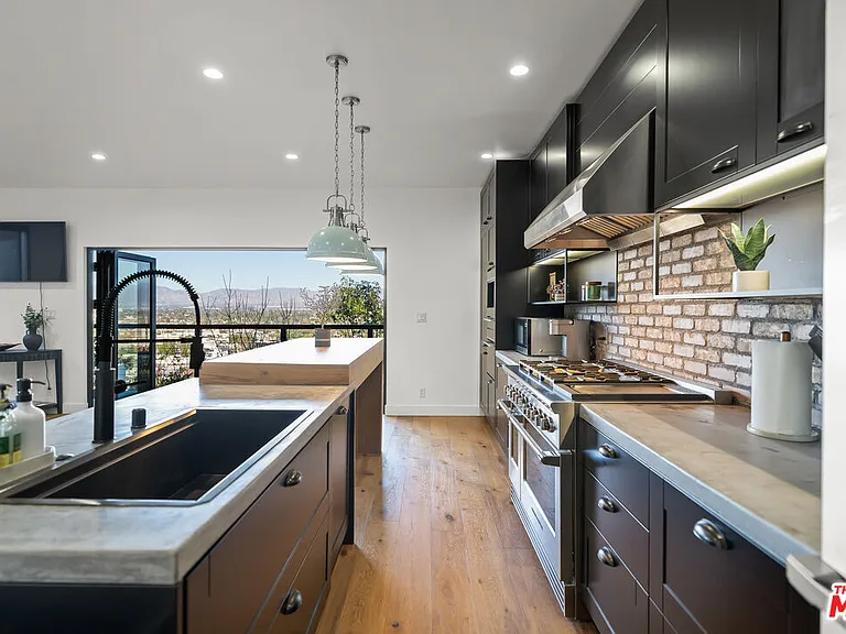 14600 Round Valley Dr — Photo 16