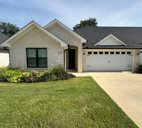 10738 County Road 169 Photo 1