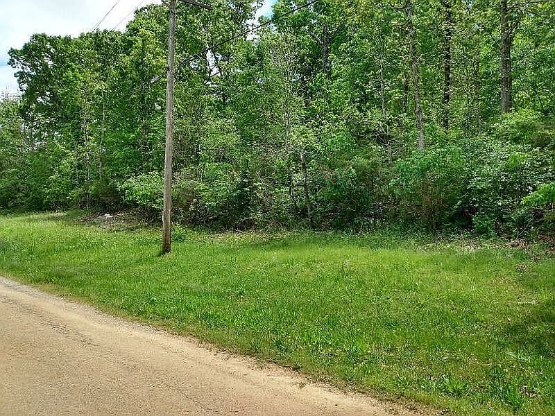 1st image of 1 Dogwood Cir