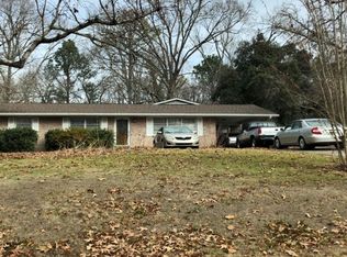 116 Hill St, Talladega, AL 35160