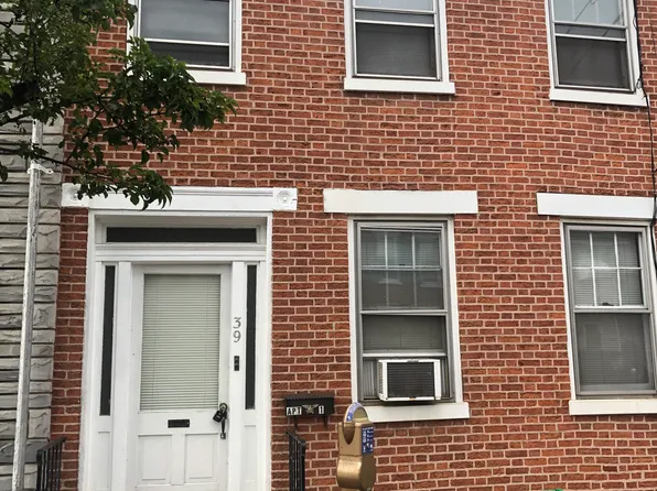 39 E North St, Carlisle, PA