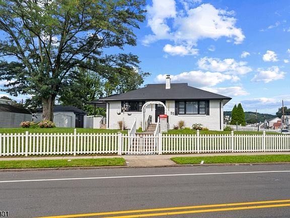 2nd image of 51 Totowa Ave