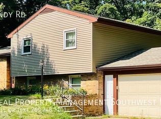 2969 W Bundy Rd, Coloma, MI 49038