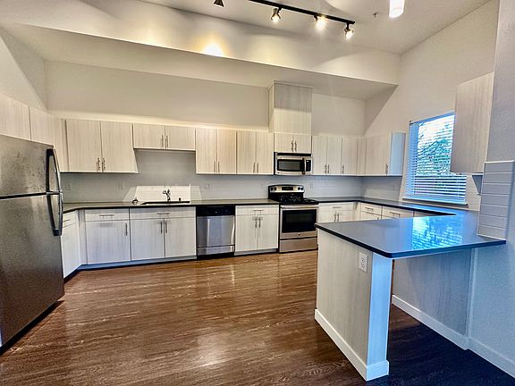 3rd image of 14307 Greenwood Ave N APT 106