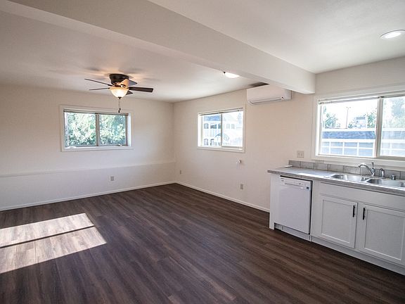 2nd image of 617 Cherry St #204