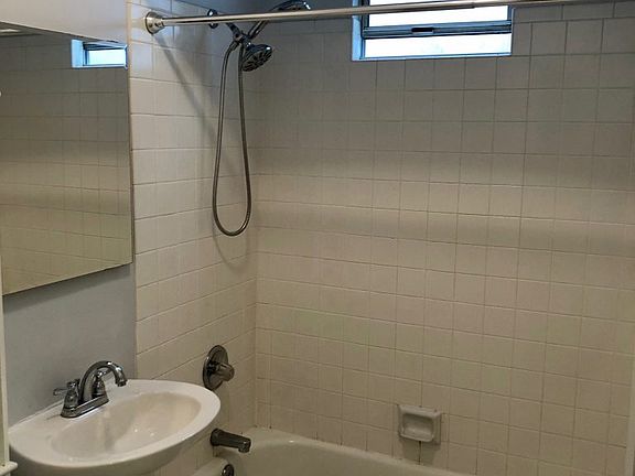 3rd image of 2325 Washington St APT 304