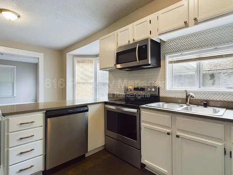 5218 Highland Ave — Photo 14