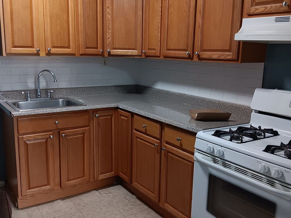 1st image of 1405 E 99th St #1