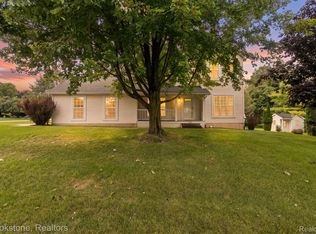14388 Oak Leaf Trl, Linden, MI 48451