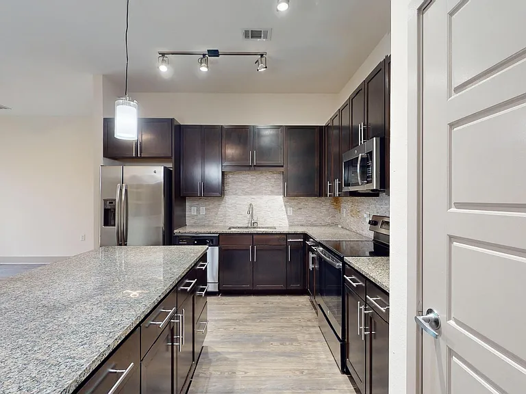 The Flats at Palisades — Photo 135