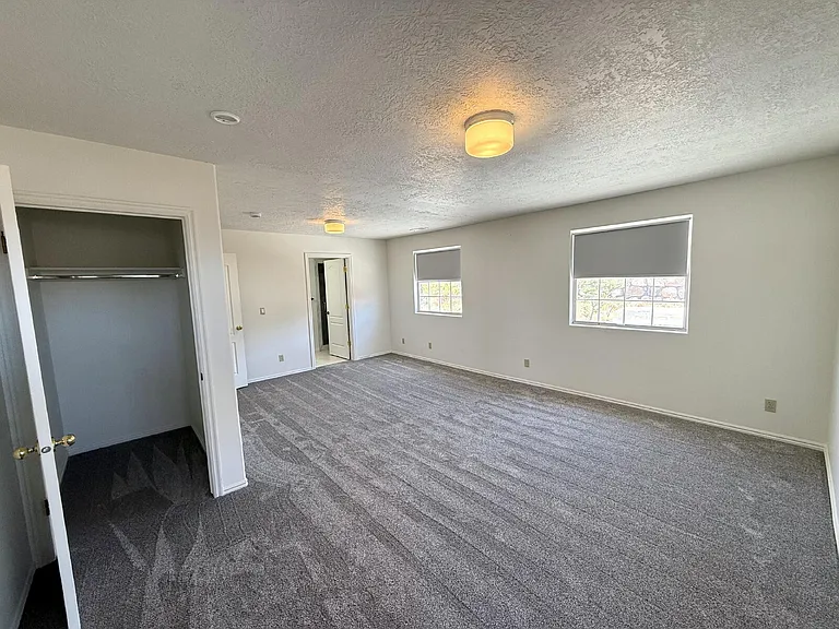 2506 W Grandview Dr — Photo 25