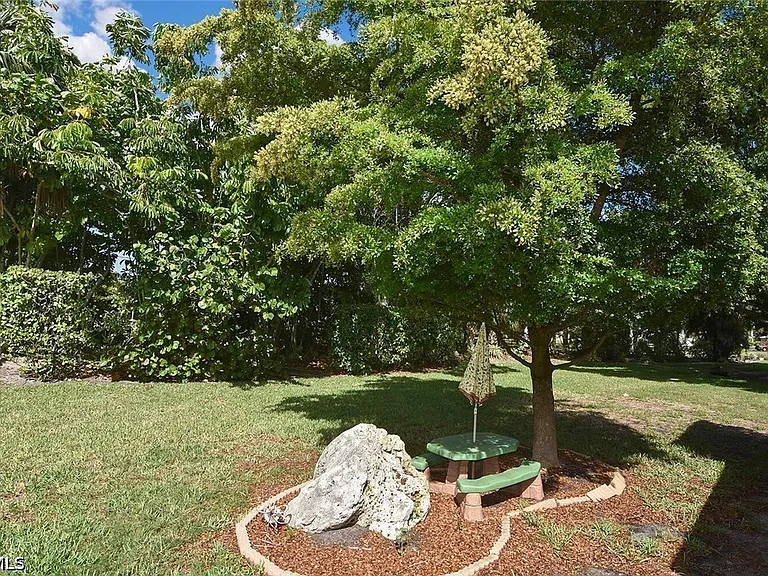 4295 Island Cir #2 — Photo 33