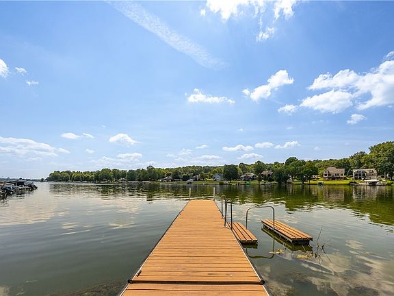 5th image of 123 Sequoia Dr