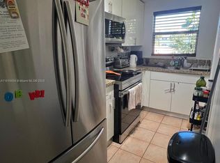 270 Layne Blvd APT 208, Hallandale, FL 33009