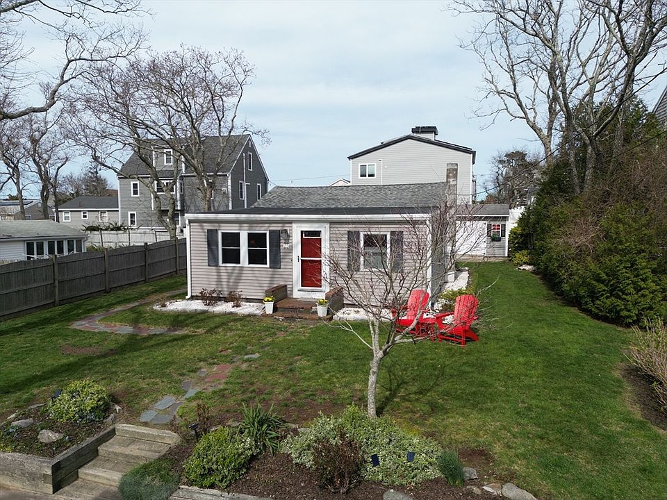 1st image of 25 Windsor Dr