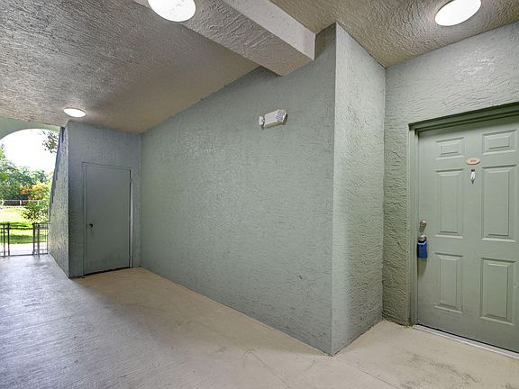 2nd image of 350 Crestwood Circle #106