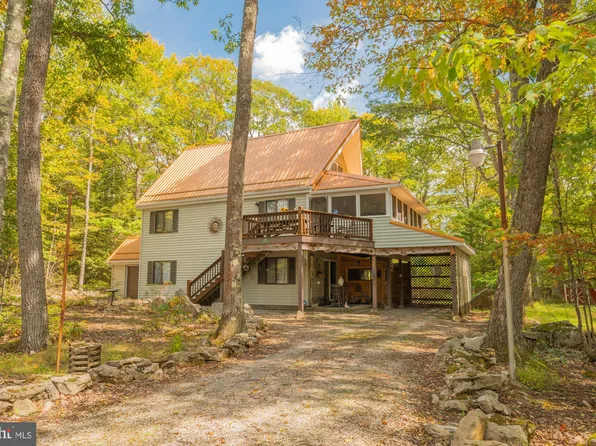 961 Cedar Ln, Oakland, MD 21550