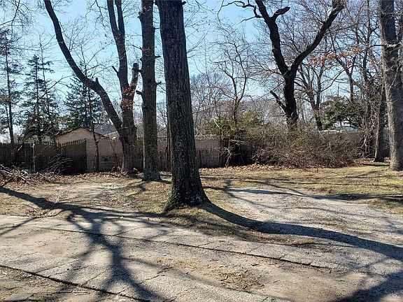 2nd image of 437 S Railroad Ave