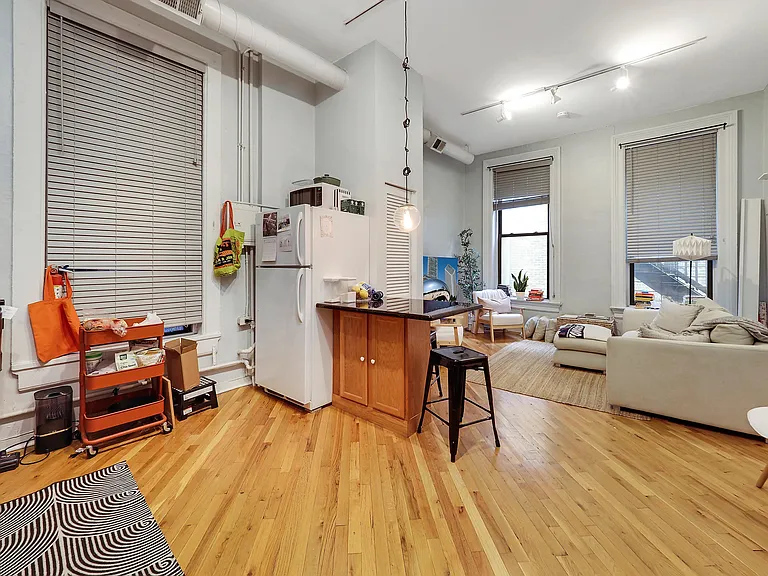 1561 N Wells St #2R — Photo 7