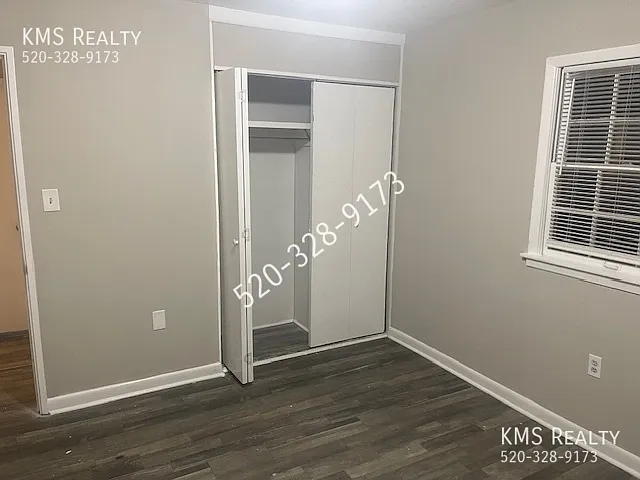 221 Southbrook Dr — Photo 15
