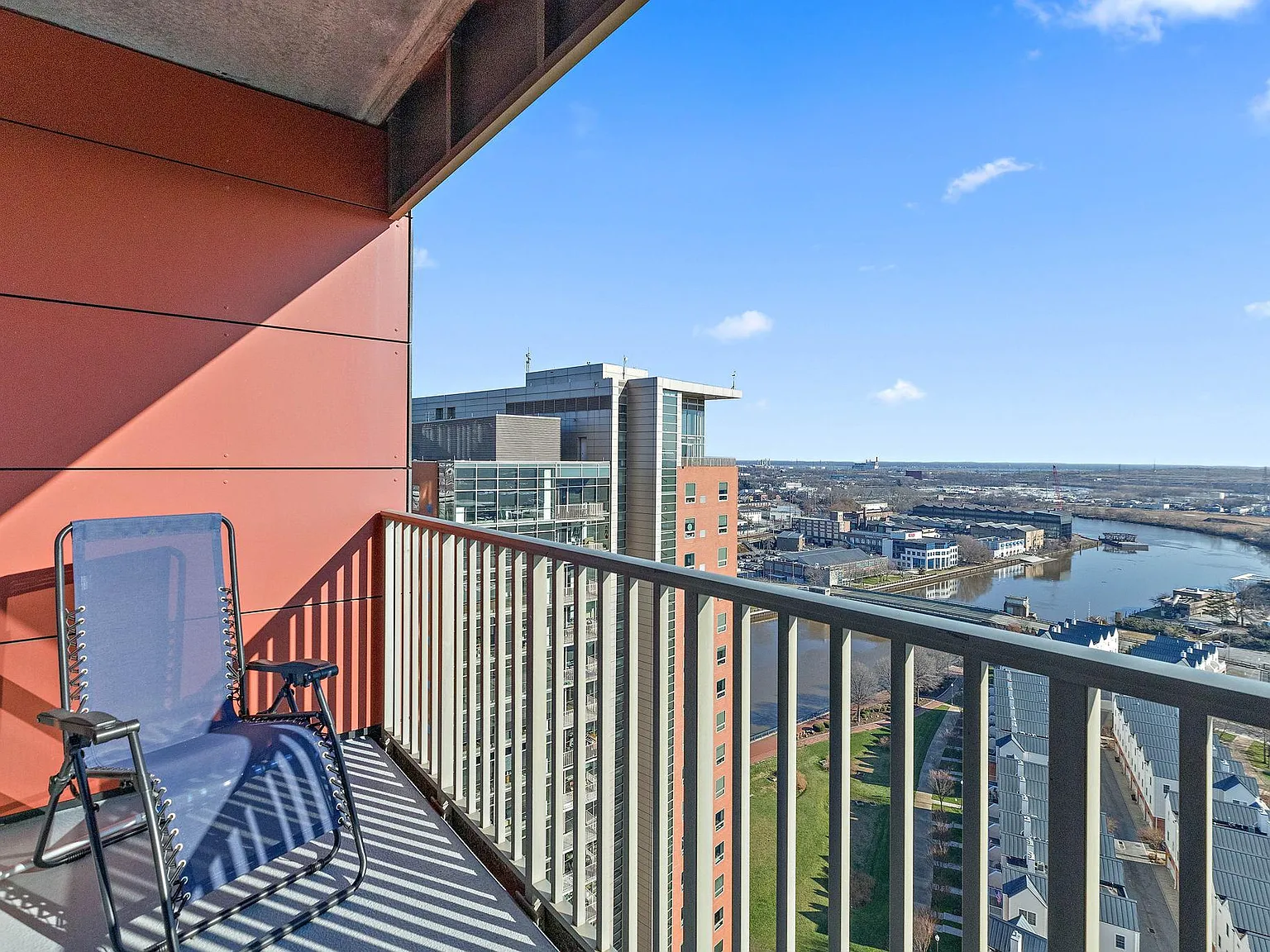 1 bed, 830 sqft, $1,800 — Photo 3
