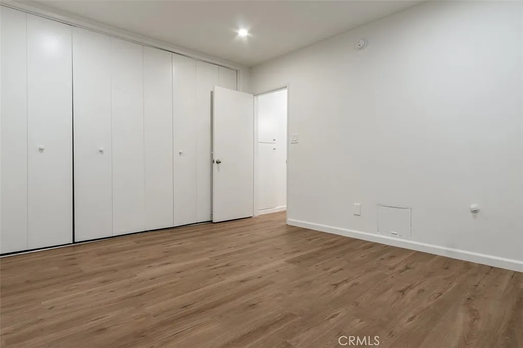 2 bed, 860 sqft, $2,350 — Photo 4