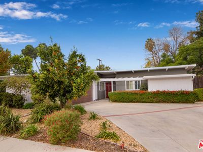 7747 Hesperia Ave, Reseda, CA, 91335