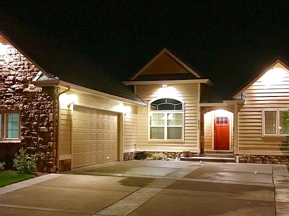 2nd image of 370 Pebble Beach Dr