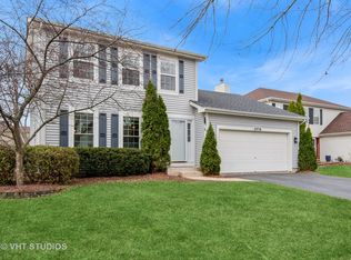 2436 Warm Springs Ln, Naperville, IL