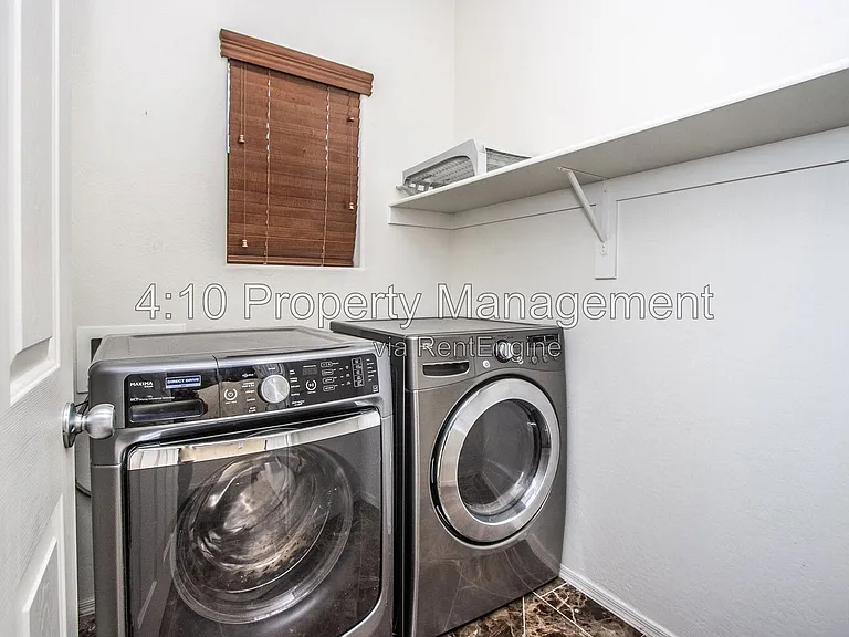 1161 E Boston St — Photo 14