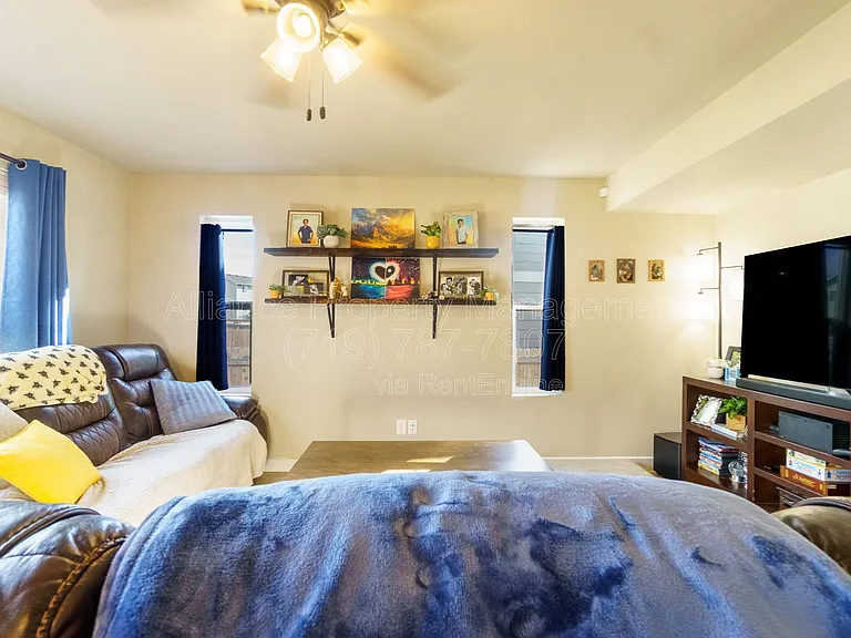 10477 Luneth Dr — Photo 10