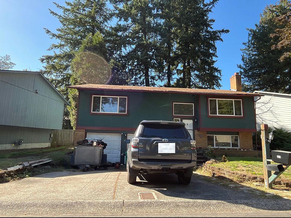 1st image of 137 SE 205th Dr