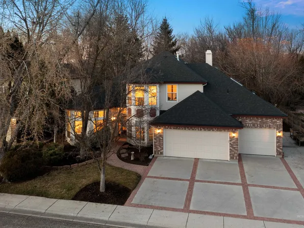 8560 W Atwater Dr, Garden City, ID 83714