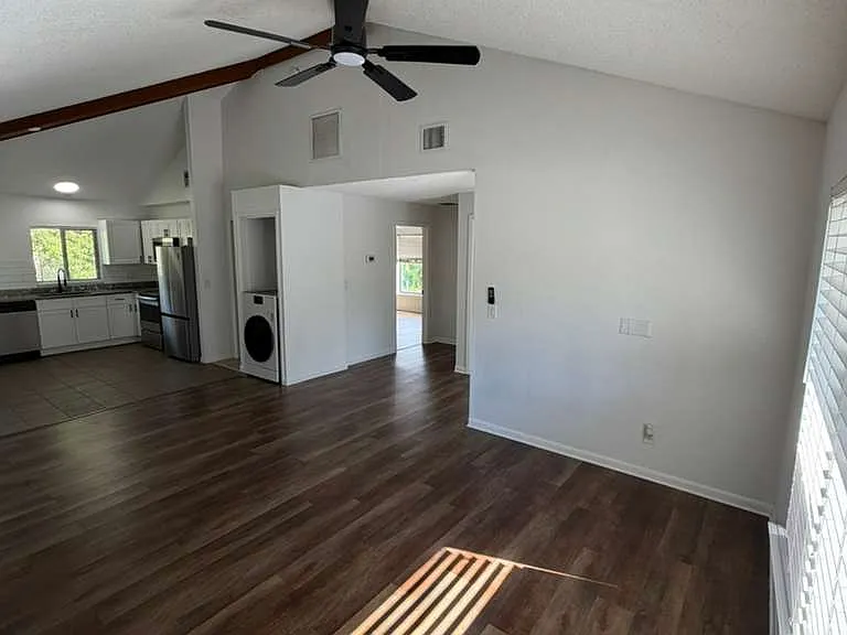 431 Geneva Dr #2001 — Photo 4