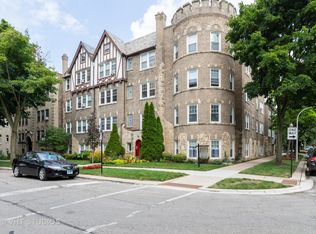 6908 N Oakley Ave APT 3, Chicago, IL 60645