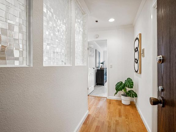 4th image of 1031 Cherry Ave APT 78