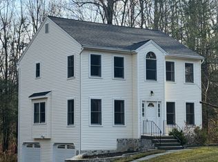 45 Candlewood Lake Rd N, New Milford, CT 06776