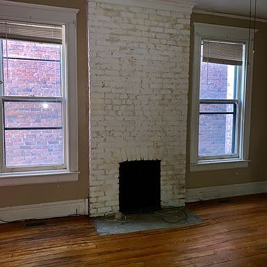 2nd image of 2521 W Grace St #1