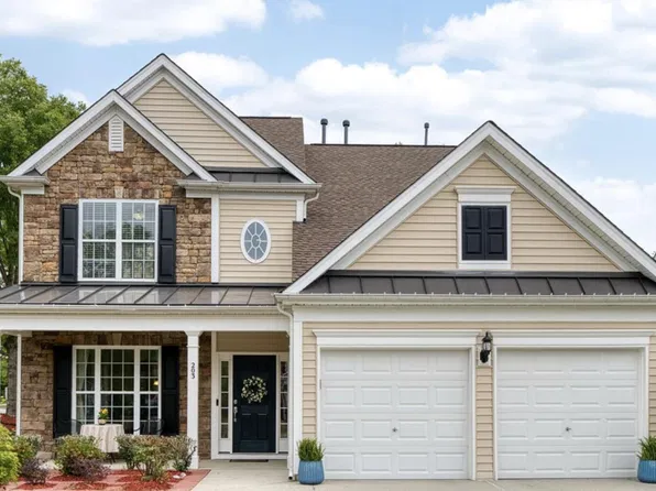 203 Oswego Ct, Morrisville, NC 27560