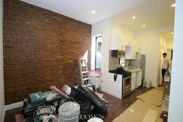 Rented by Town Residential | media 5