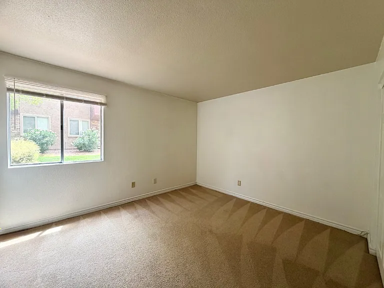 5493 Indian River Dr #375 — Photo 13
