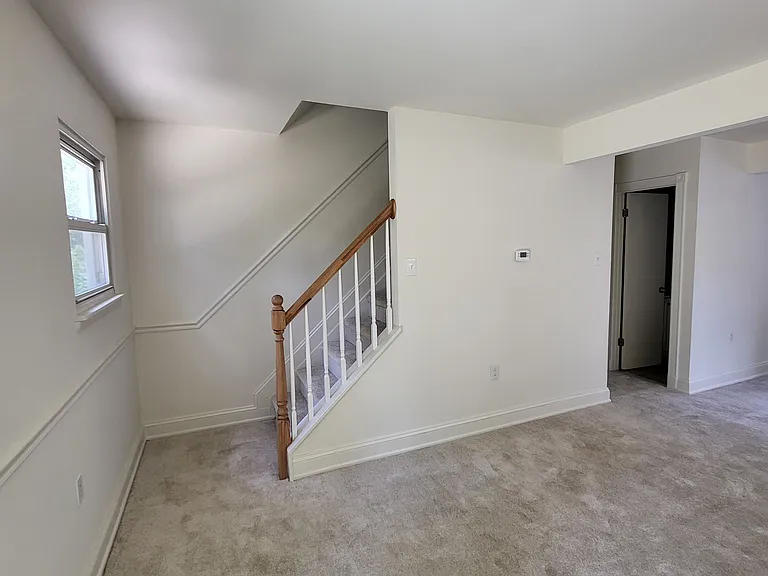 408 Laburnum Rd — Photo 15
