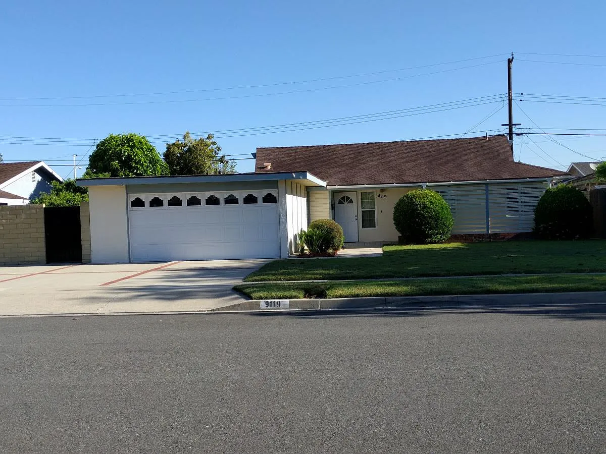 4 bed, 1753 sqft, $4,500 — Photo 1