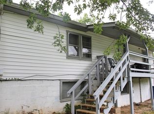 126 Winfield St, Canton, NC 28716