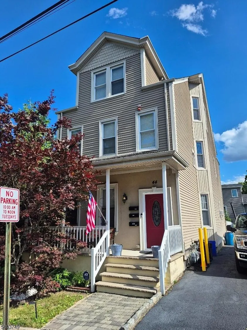 1 bed, 1.0 bath, $1,650 — Photo 1