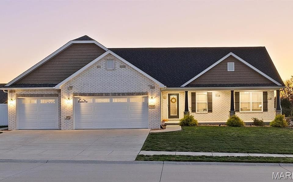 1st image of 302 Carta Dr