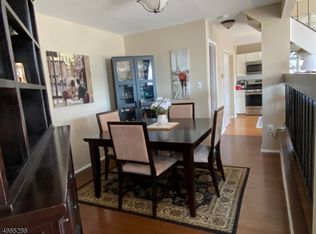 50 Sycamore Ct, Basking Ridge, NJ 07920