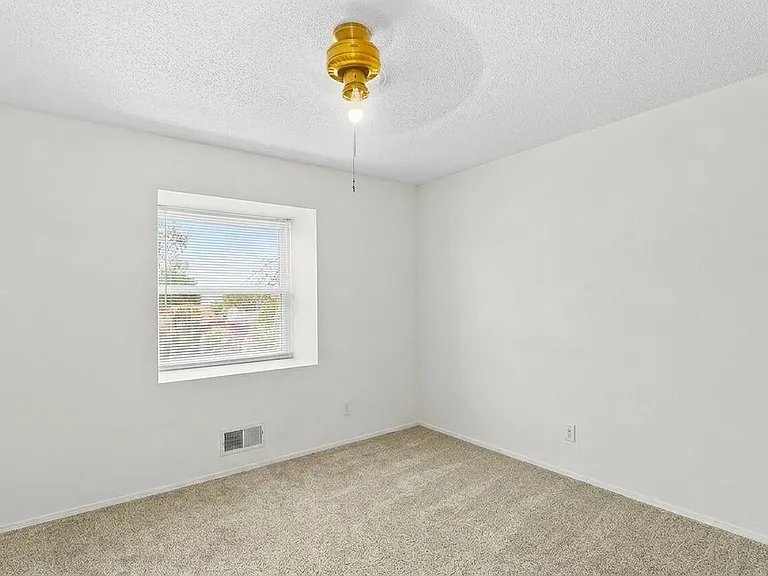 3008 Matador Dr NE — Photo 16